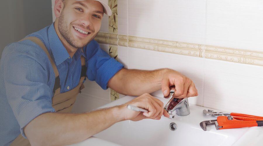 Professional clogged drains services in Goetzville, MI